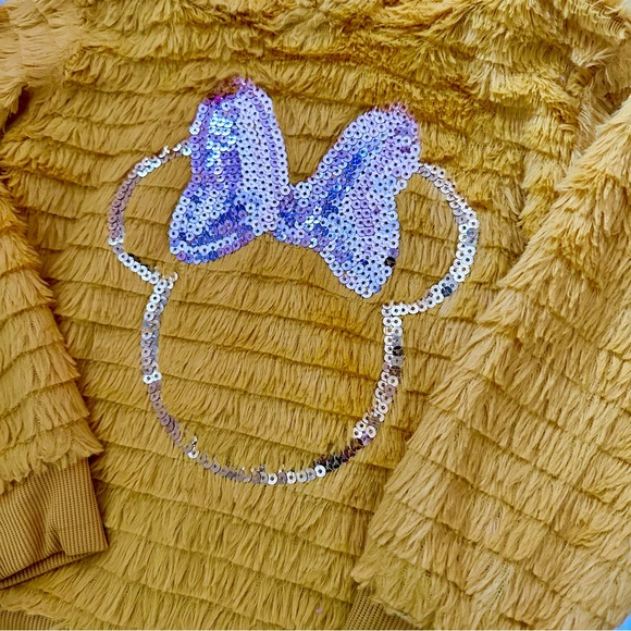 3/$25 Disney Minnie Mouse Faux Fur Outfit Set - Picture 4 of 6